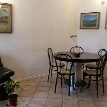 Апартаменты Casa Di Via Di Mezzo Камайоре